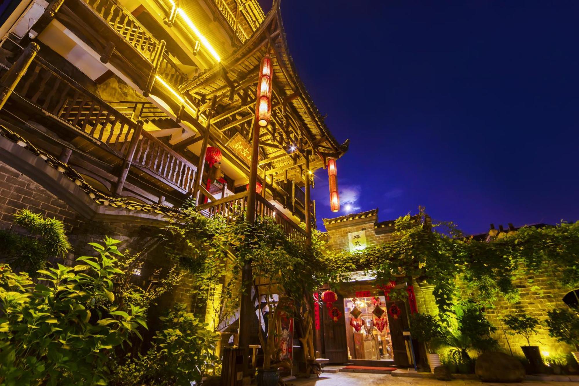 Butterfly Flowers Inn Жангжиаже Екстериор снимка
