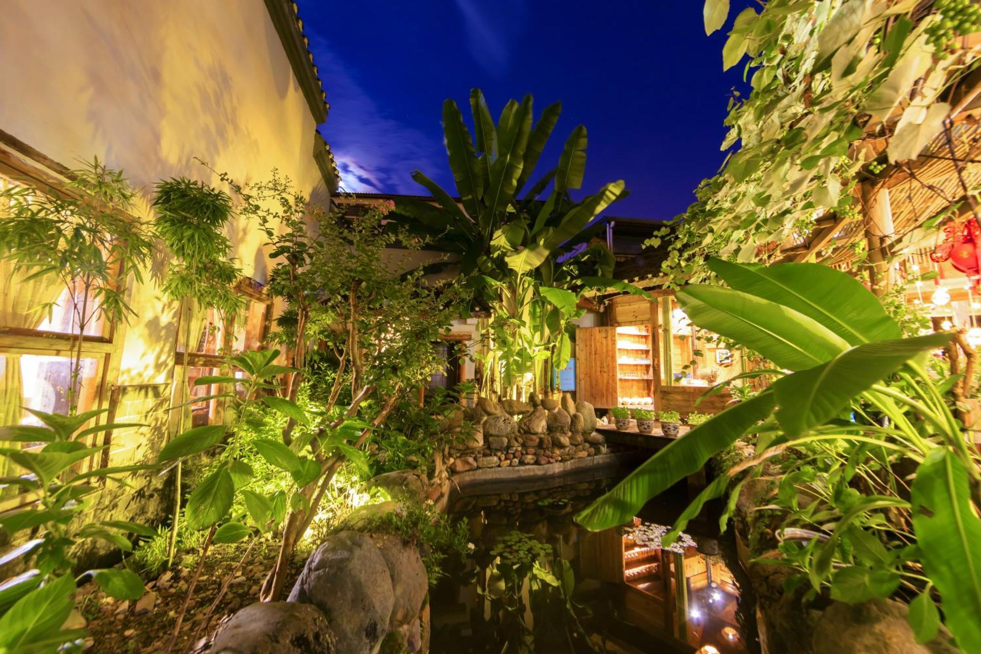 Butterfly Flowers Inn Жангжиаже Екстериор снимка