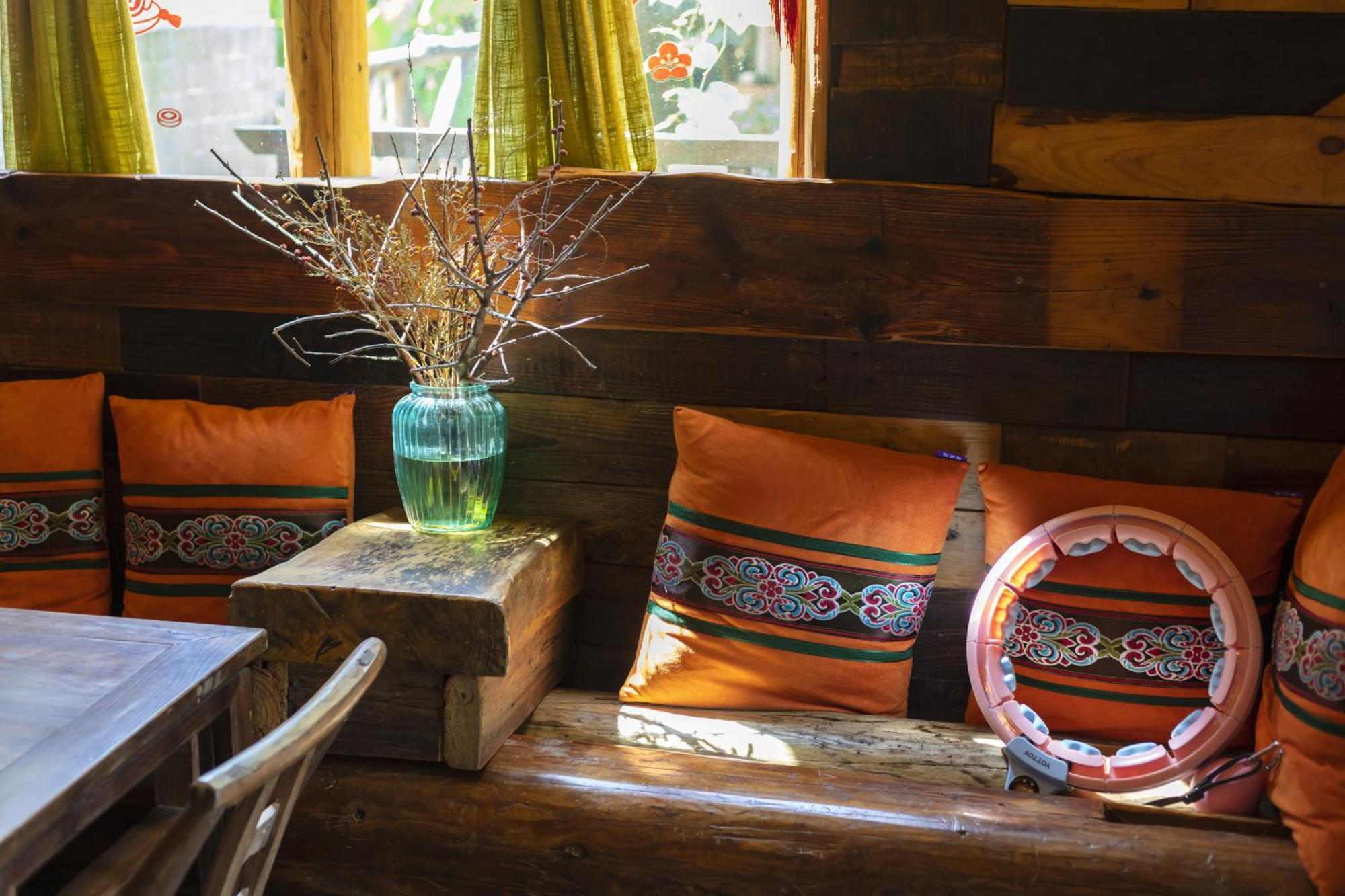 Butterfly Flowers Inn Жангжиаже Екстериор снимка