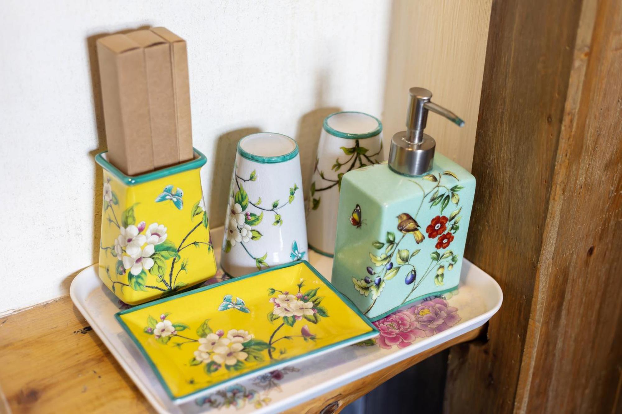 Butterfly Flowers Inn Жангжиаже Екстериор снимка