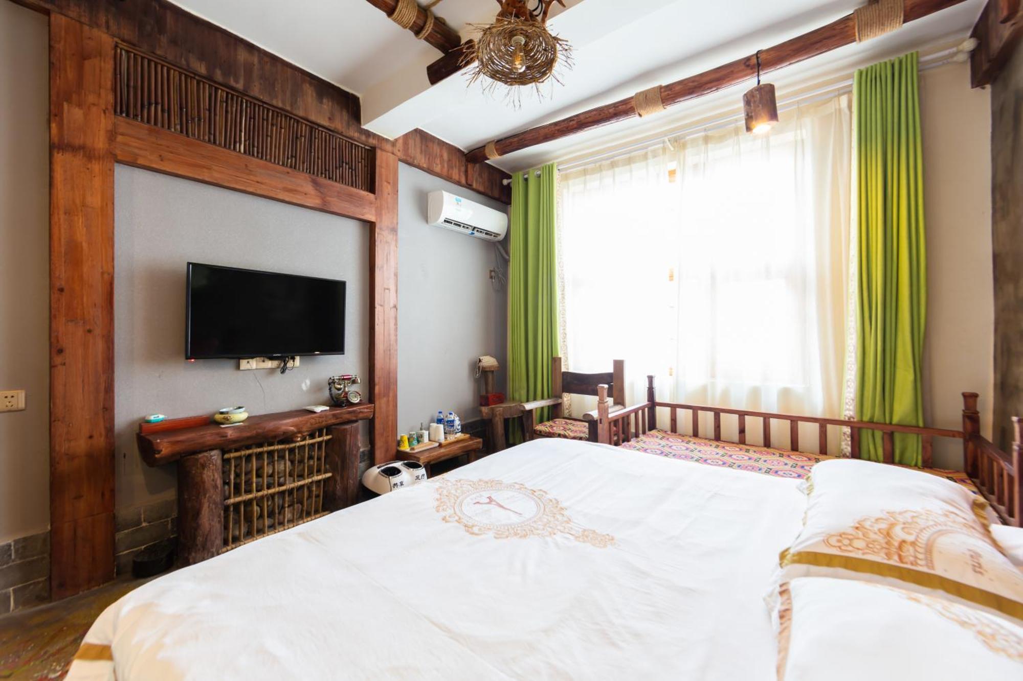 Butterfly Flowers Inn Жангжиаже Екстериор снимка
