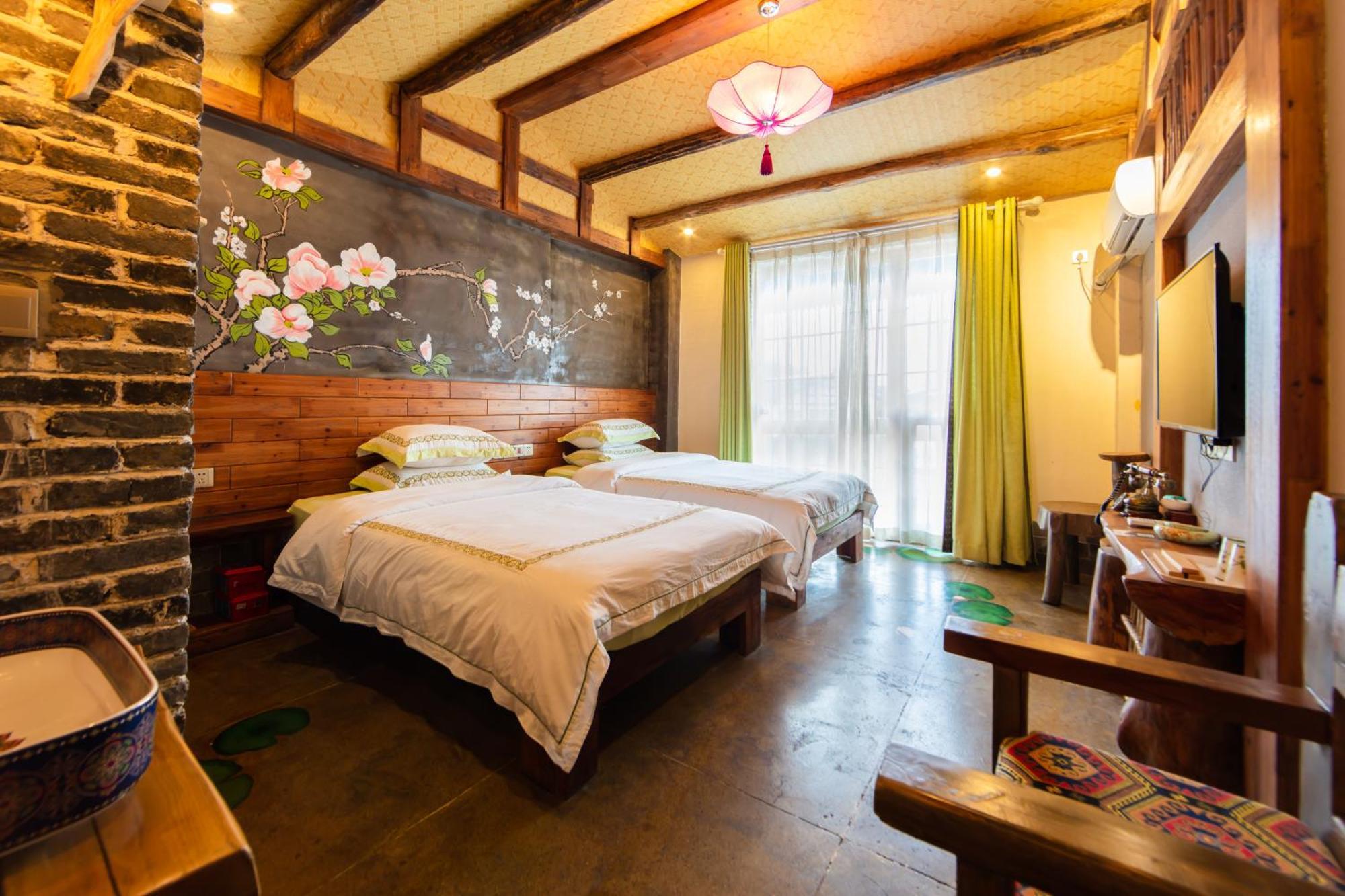 Butterfly Flowers Inn Жангжиаже Екстериор снимка