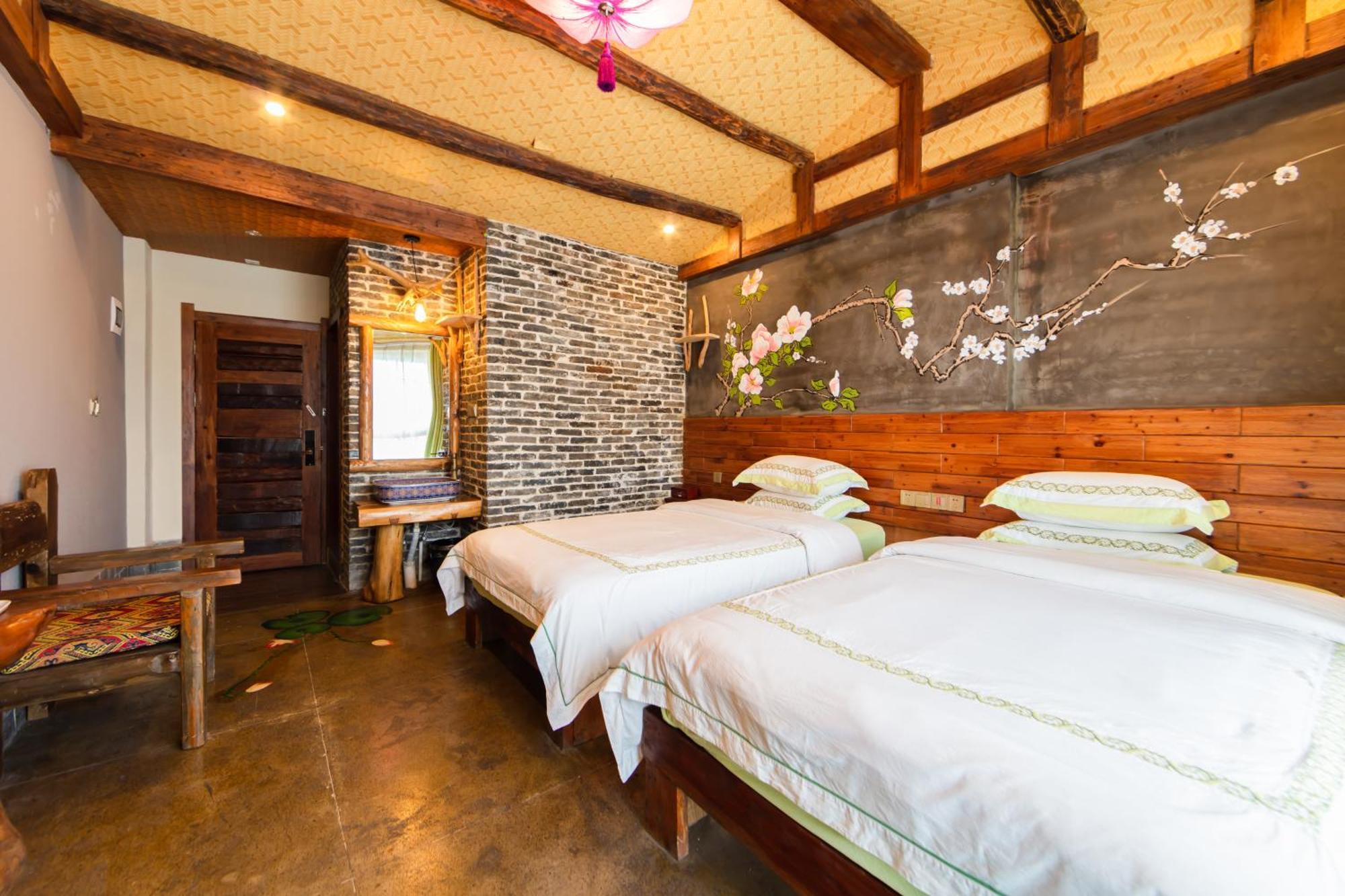 Butterfly Flowers Inn Жангжиаже Екстериор снимка